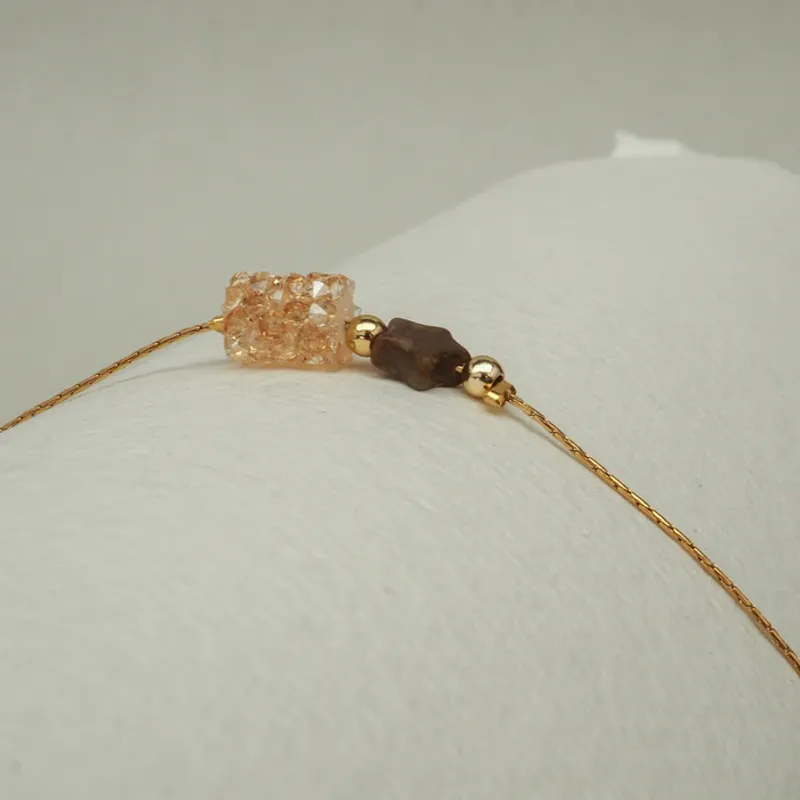 Dainty Mocha Mousse Star Twist Bracelet